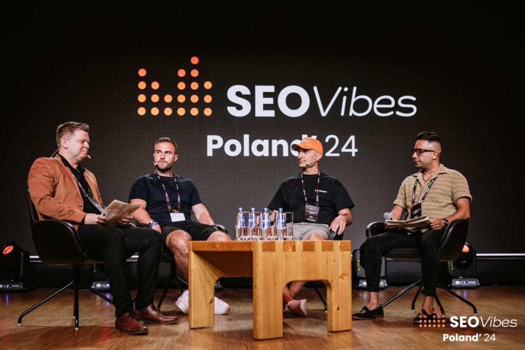 SEO Speaker - James Dooley on Stage at SEO Vibes